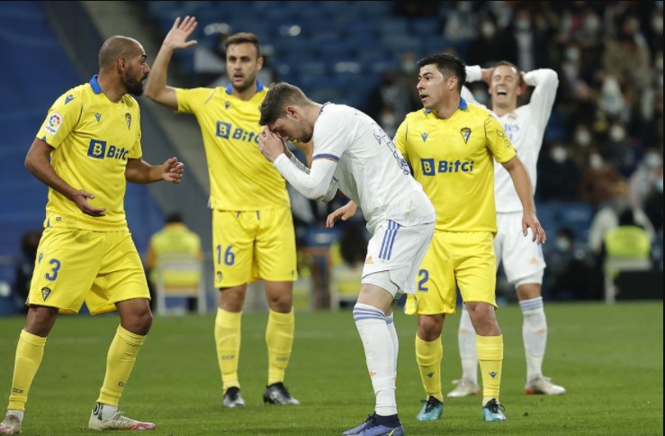 Melawan tim Promosi, Real Madrid bermain Imbang dengan Cadiz